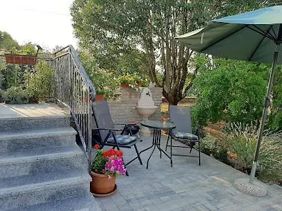 Oasis 1 Apartment